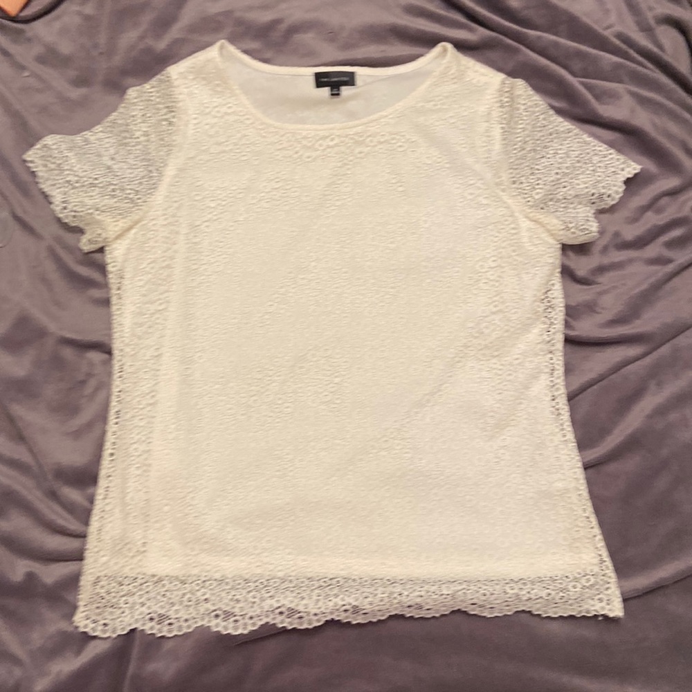 Ladies medium white top with lace effect